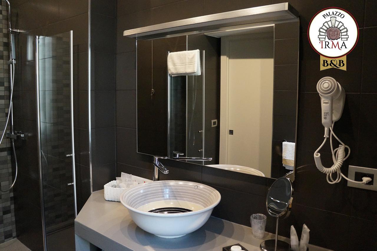 Palazzo Irma - Hotel - B&B Luxury 维博瓦伦蒂亚 外观 照片