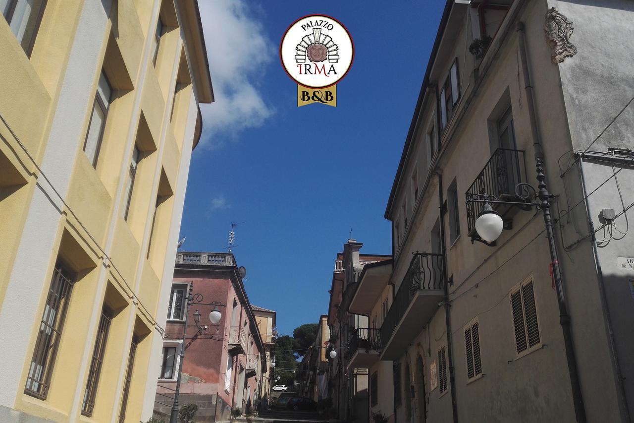 Palazzo Irma - Hotel - B&B Luxury 维博瓦伦蒂亚 外观 照片