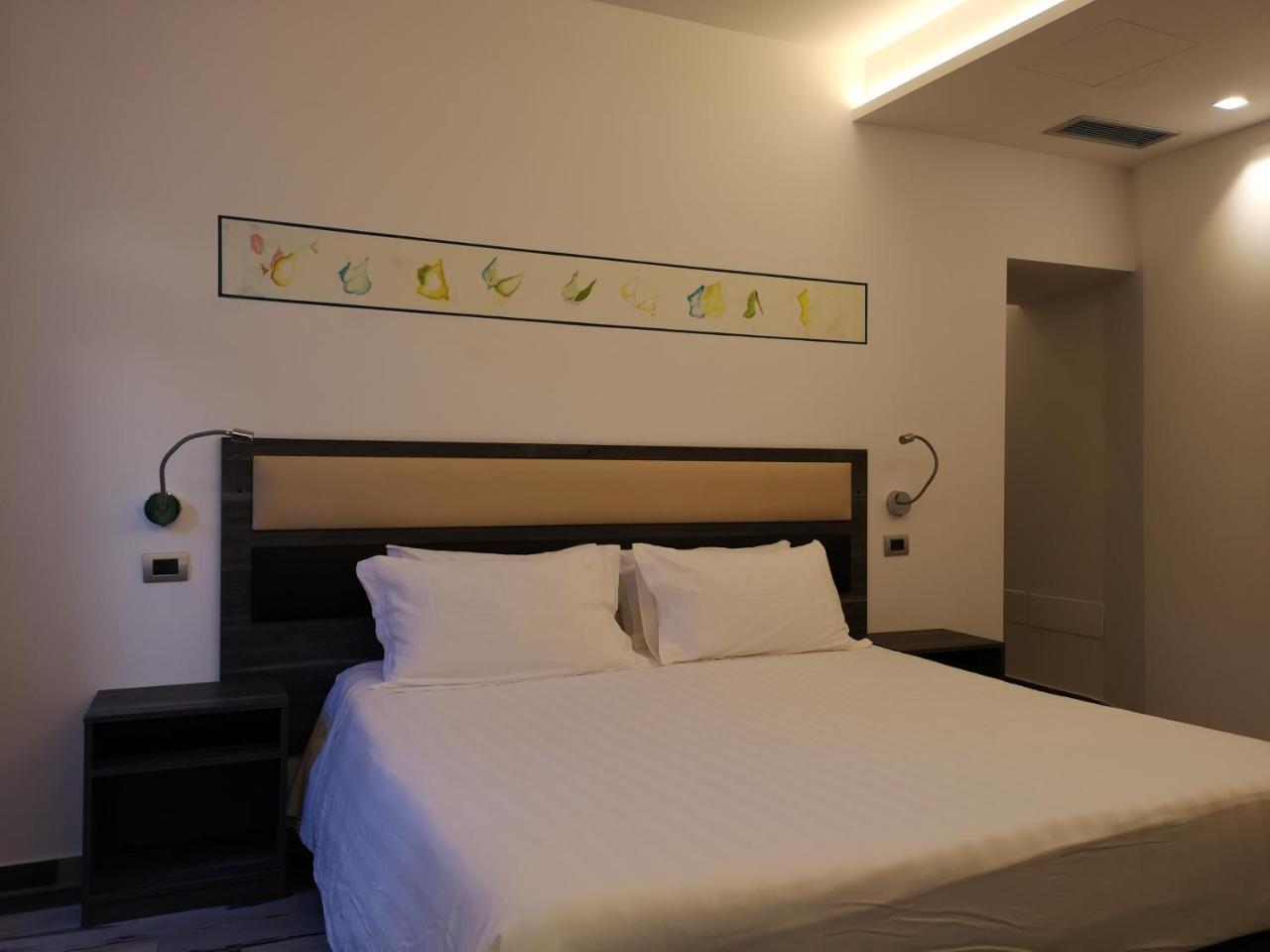 Palazzo Irma - Hotel - B&B Luxury 维博瓦伦蒂亚 外观 照片